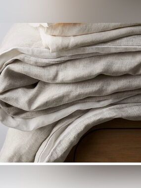 Crate&Barrel Neutral Linen Bedding Set in Cream and Tan